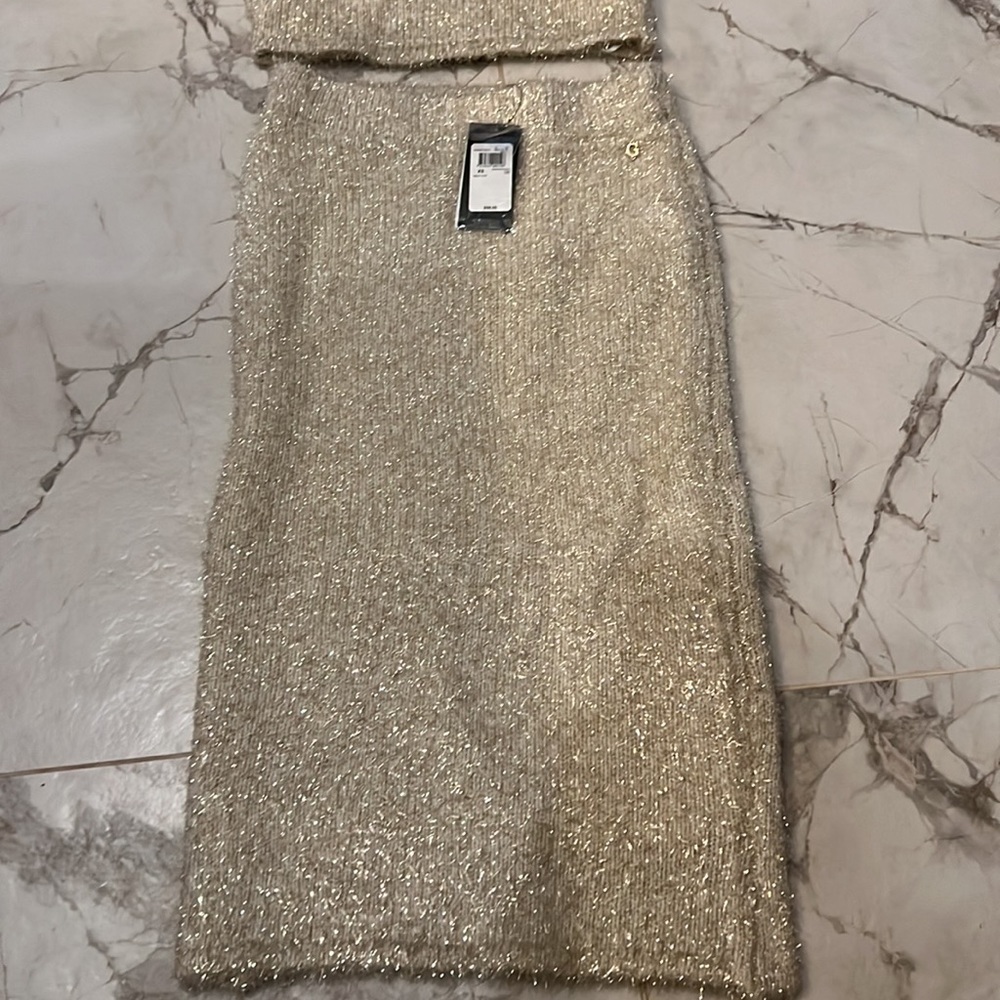 Guess 2 piece crop tank /skirt size Xs - Picture 3 of 5